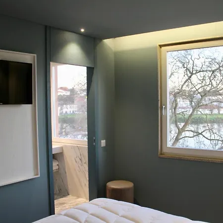 A Rendilheira Charm Suites-2